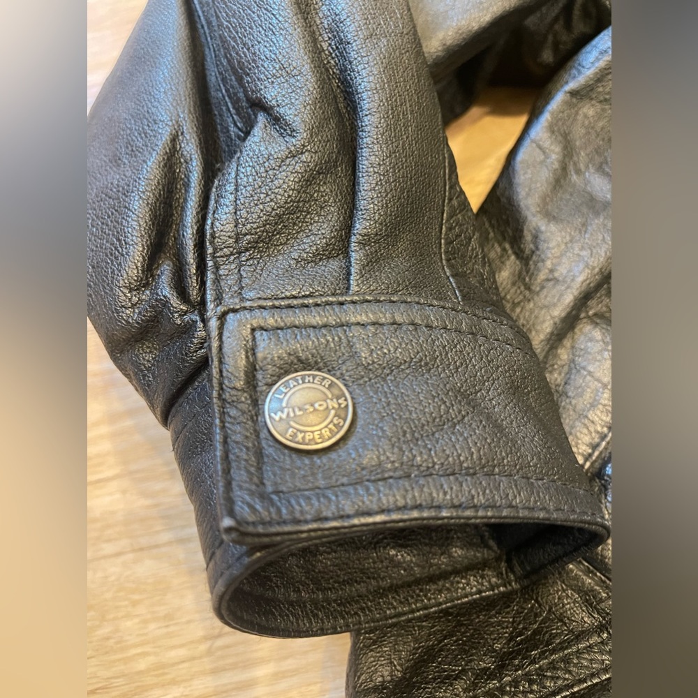 Wilsons 100% Leather Black Bomber Jacket Mens Size XL EUC - Picture 12 of 14